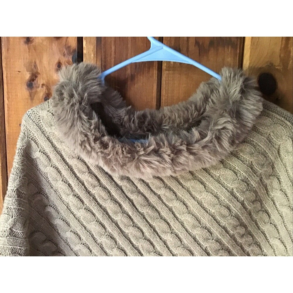 Le Moda Poncho Cape Brown Cable Knit Faux Fur Trim - Picture 2 of 6